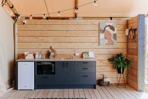 Villas & Vines Kitchenette